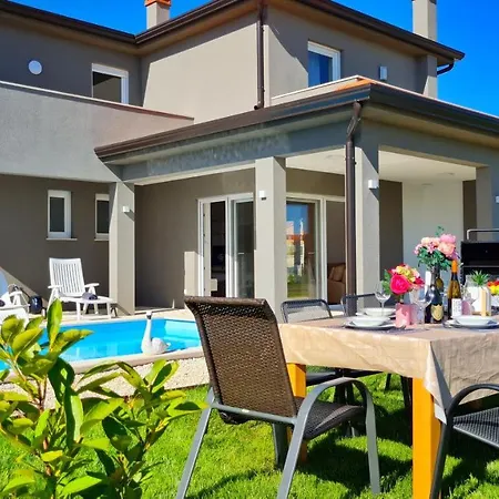 Robert Vila Kaštelir